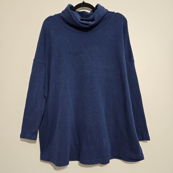 Mama B. Oversized Bill Roll Neck Knit Top Blue L - Picture 2 of 10